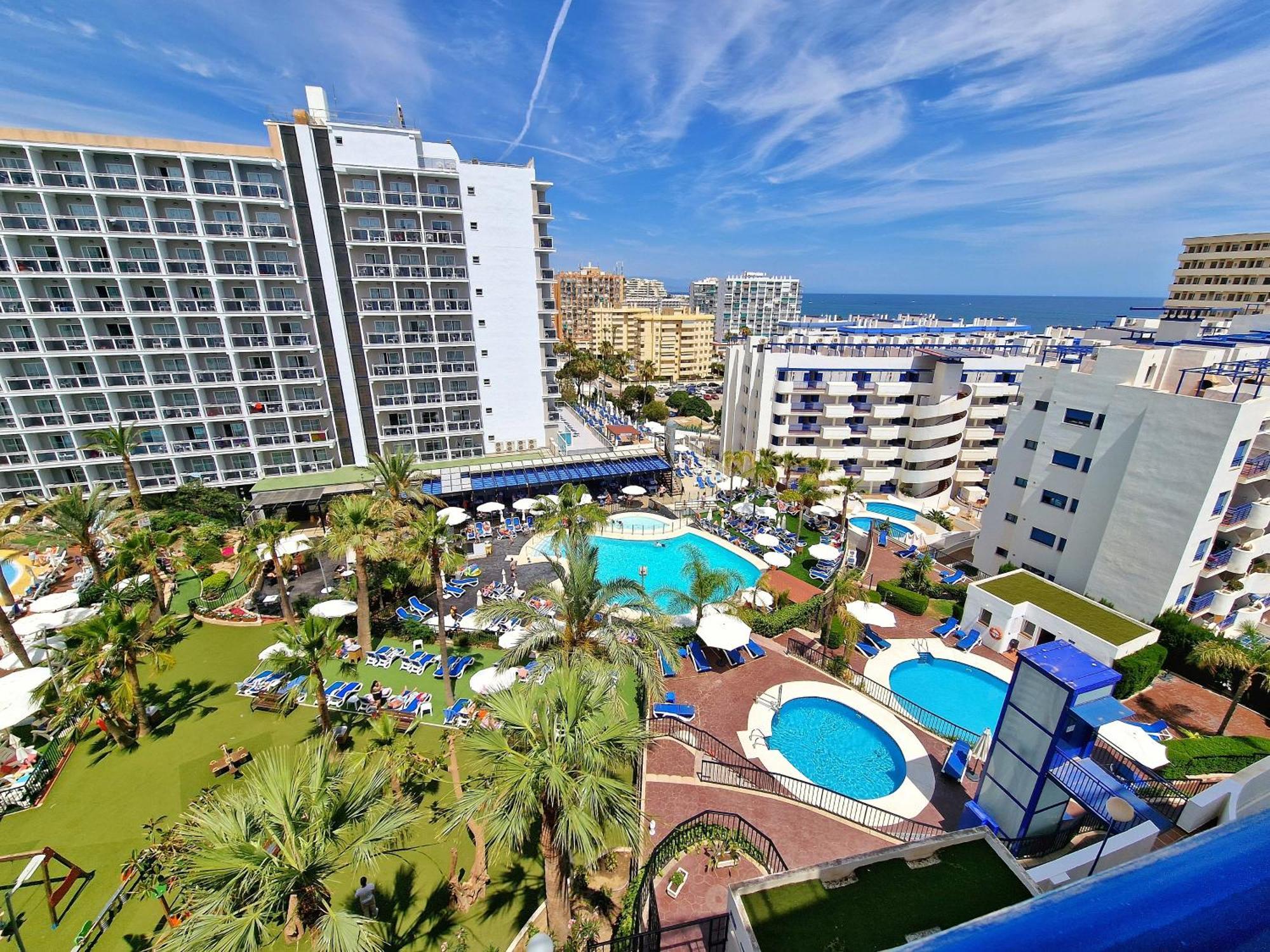 ベナルマデナAcogedor Piso Con Terraza Y Parking!アパートメント エクステリア 写真