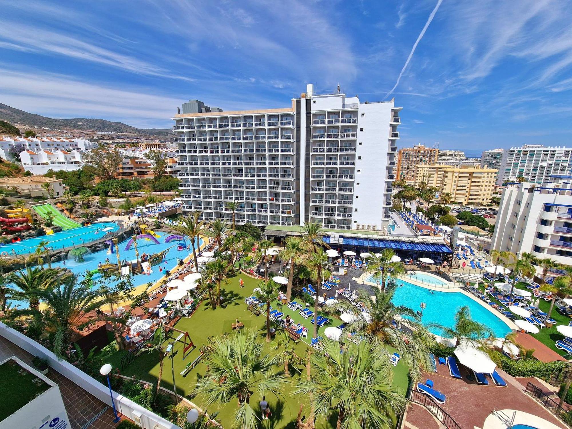ベナルマデナAcogedor Piso Con Terraza Y Parking!アパートメント エクステリア 写真